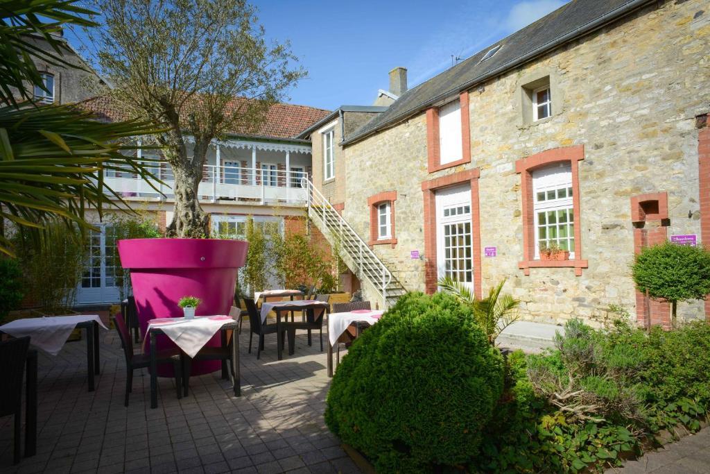 Logis Hotel Restaurant L'Auberge Normande Carentan Ngoại thất bức ảnh