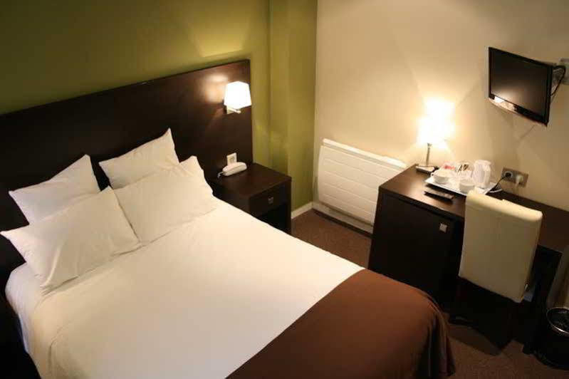 Logis Hotel Restaurant L'Auberge Normande Carentan Ngoại thất bức ảnh