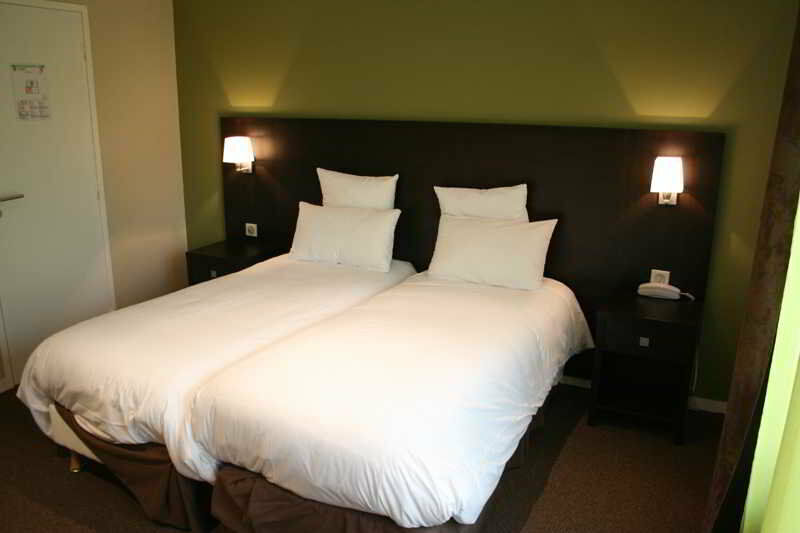 Logis Hotel Restaurant L'Auberge Normande Carentan Ngoại thất bức ảnh